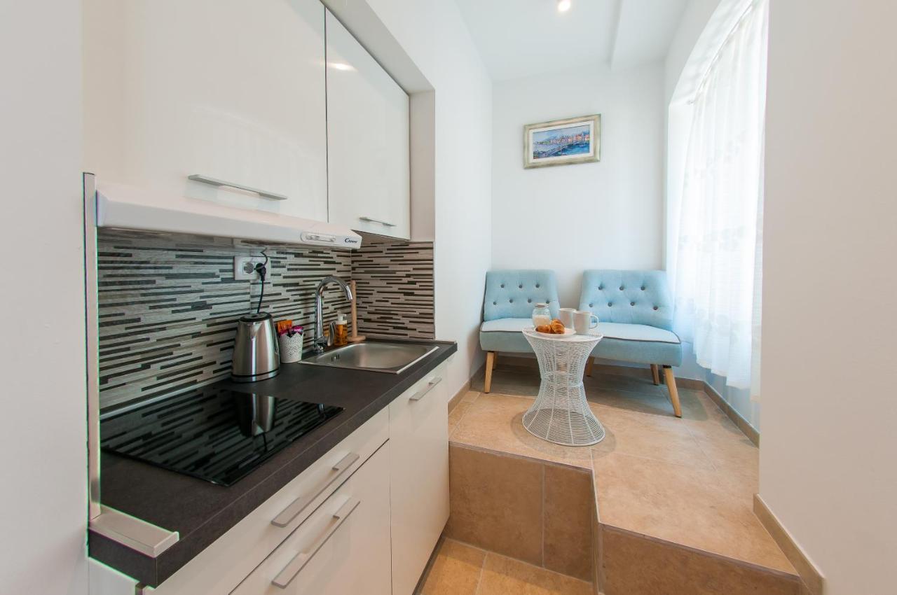 Bazzar Apartments Трогир Экстерьер фото