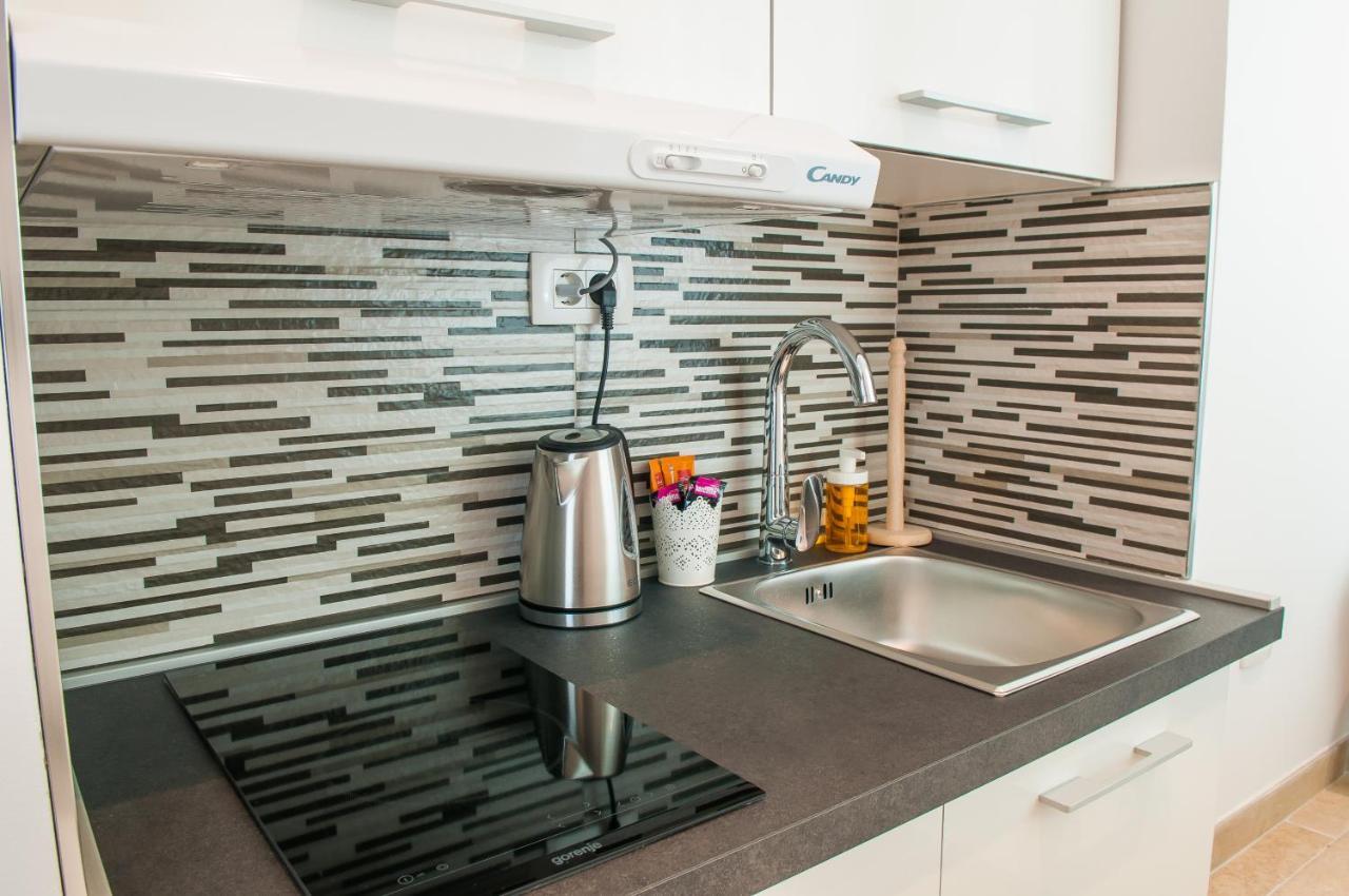 Bazzar Apartments Трогир Экстерьер фото